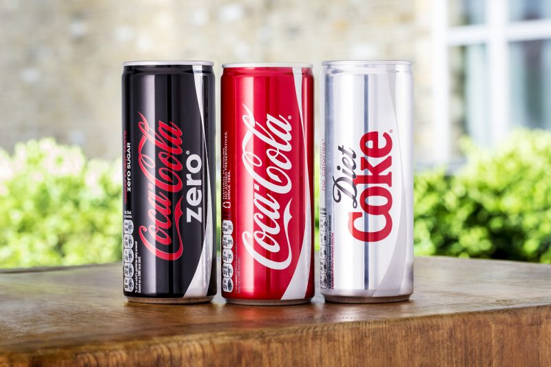 Why Does Coca-cola Taste Better In a Can Than Plastic Bottle?