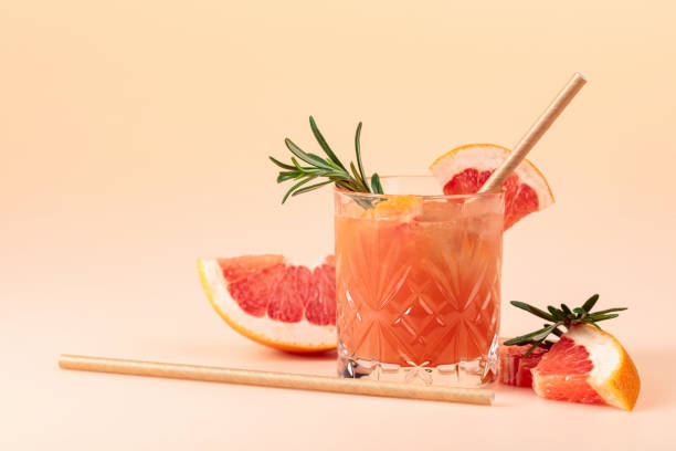 glass of grapefruit soda